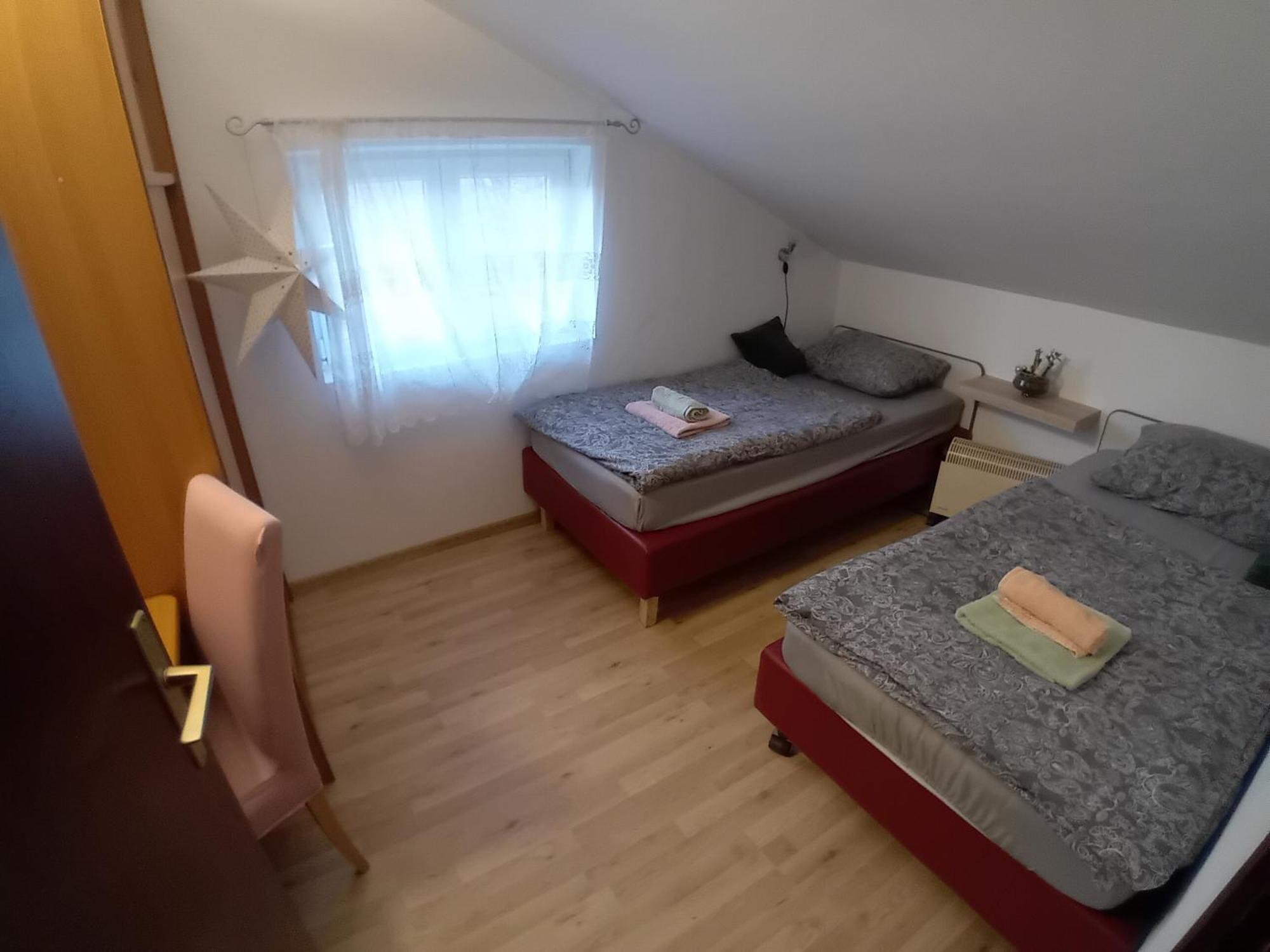 Holiday Home Ivano Korenica Luaran gambar
